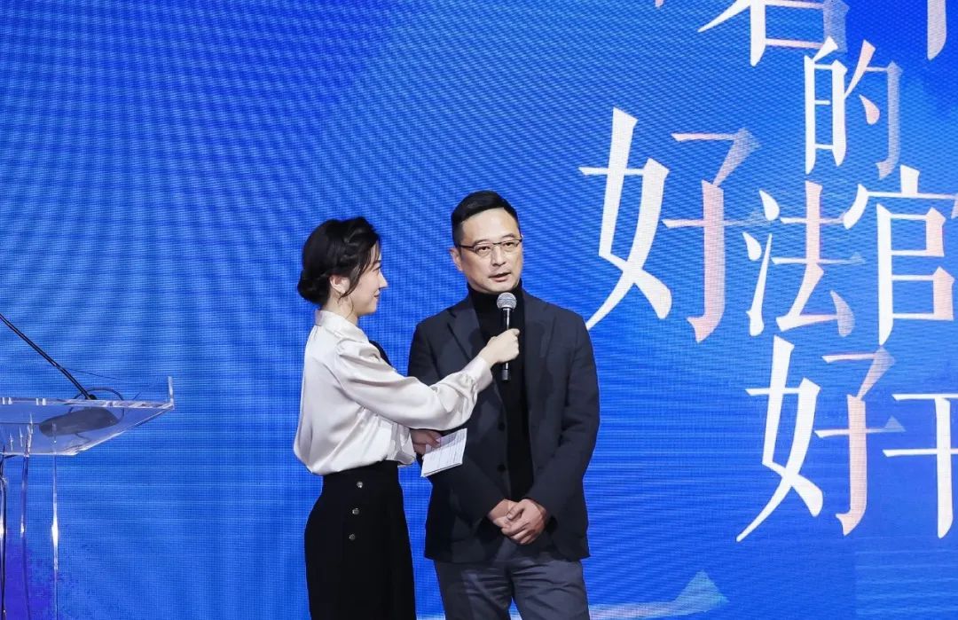 何为“邹碧华式的好法官、好干部”？24位上海法院人这样传承“燃灯者”精神