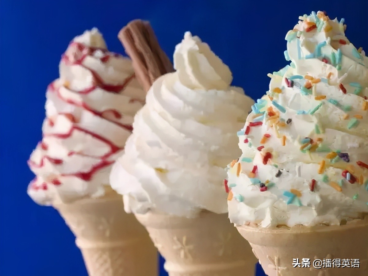 得說i want two scoops of ice creamscoop就是冰淇淋勺的意思