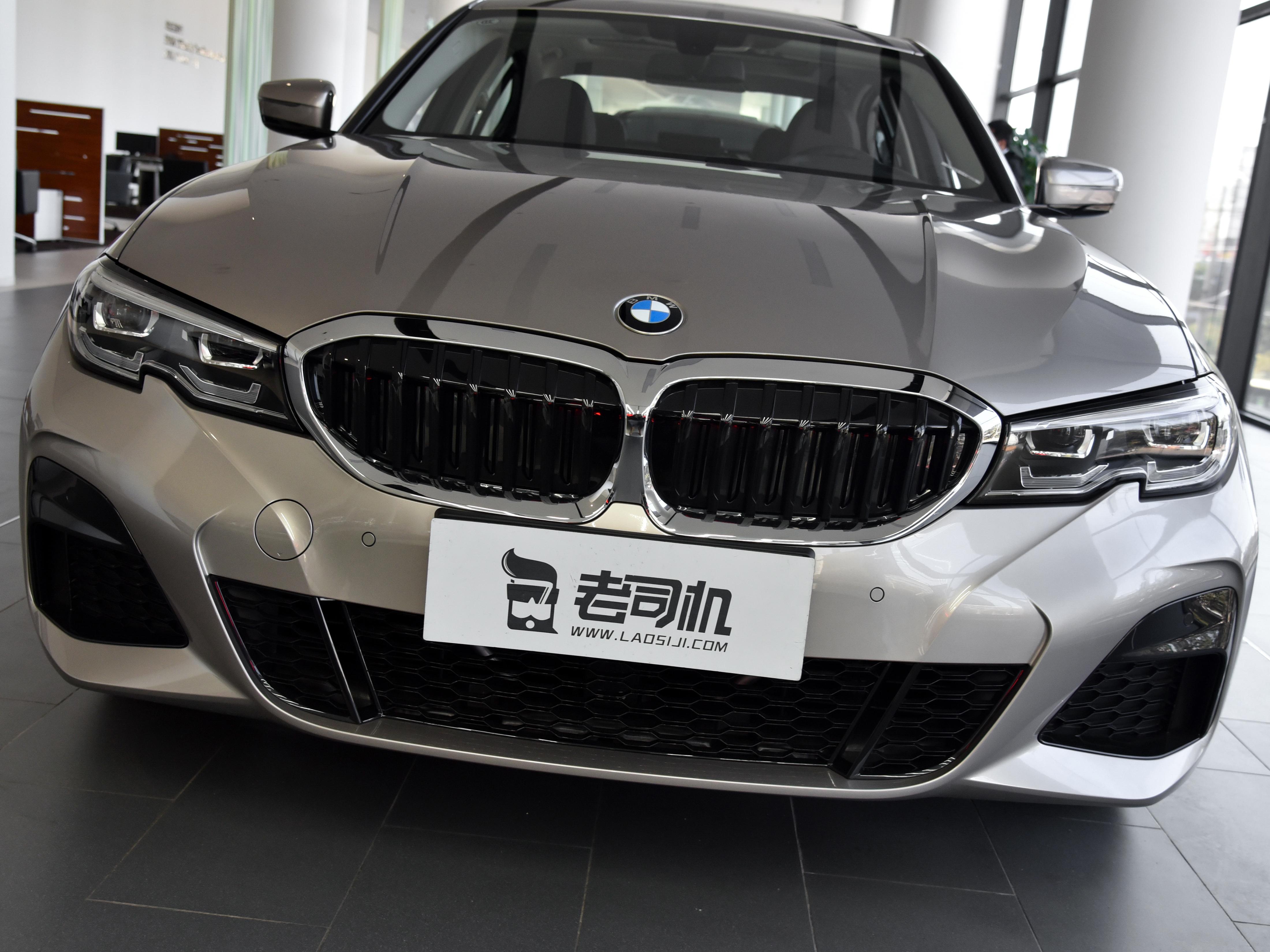 起步2.0T的BBA，论实力看这两款，奥迪A4LVS宝马3系