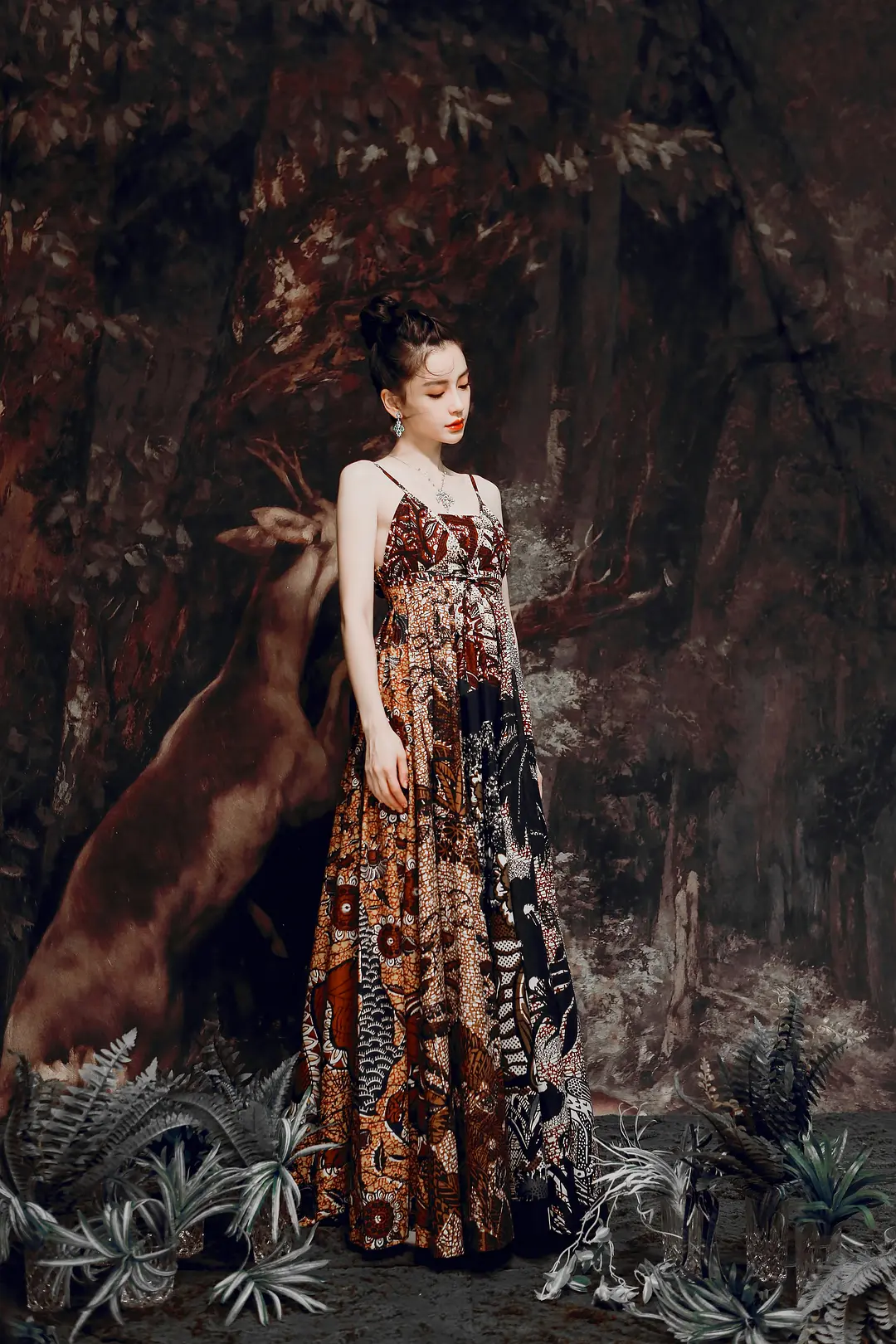 杨颖回应十年前自己很红,遭网友嘲讽靠丈夫,时尚资源飞升惹争议