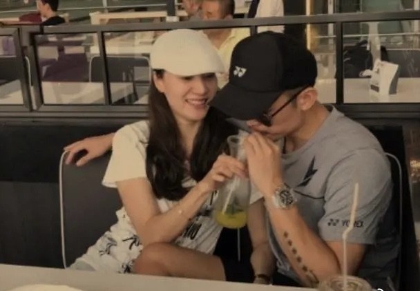 林丹最近有没有绯闻(林丹谢杏芳重归于好，林丹虽曾“误入歧途”，但终究回归家庭)