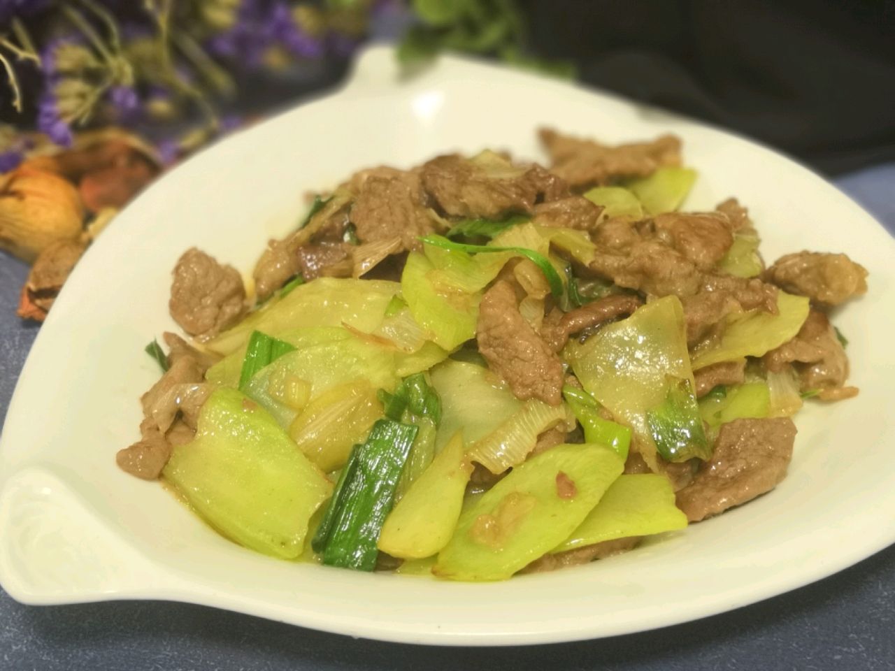 图片[6]-【莴笋烧牛腩】做法步骤图 解馋下饭超好吃 孩子们都抢着吃-起舞食谱网