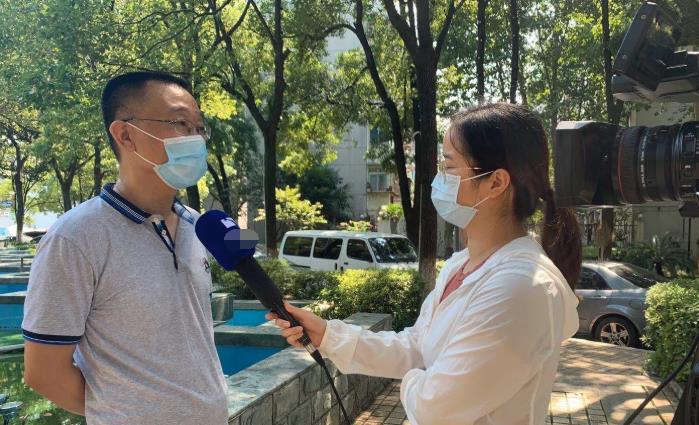 高考状元725分考入北大，父母总结经验：小学是培养孩子的关键