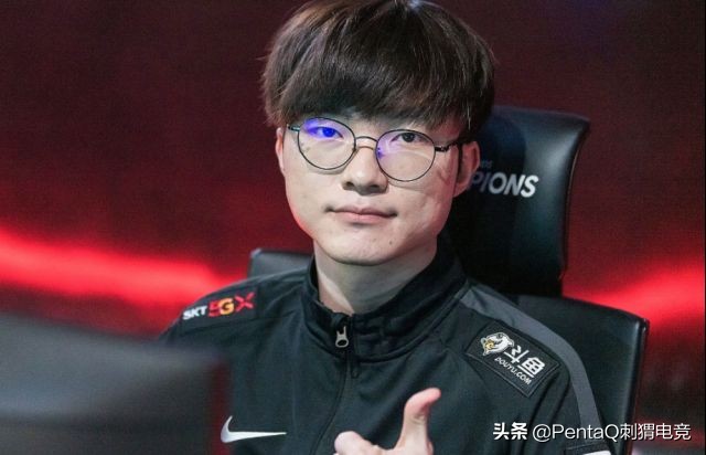 超威足球队(「一周评论大爆炸」Faker：无论何时，我都想上场打比赛)