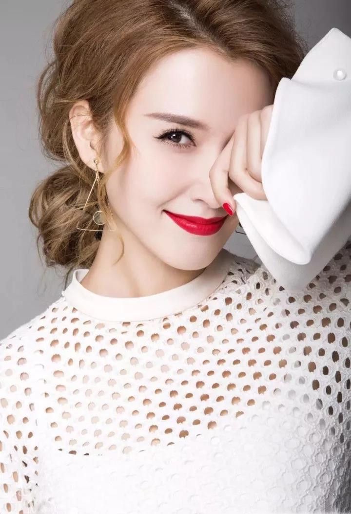 叶琪生逢灿烂的日子(徐洁儿,70后的气质女神,风韵犹存)