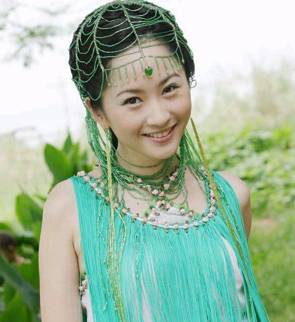 谁能想到16年后，最红是她俩