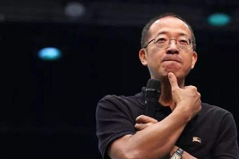 俞敏洪：给班里丑姑娘写情书，创业路上历经磨难，体面退场被称赞