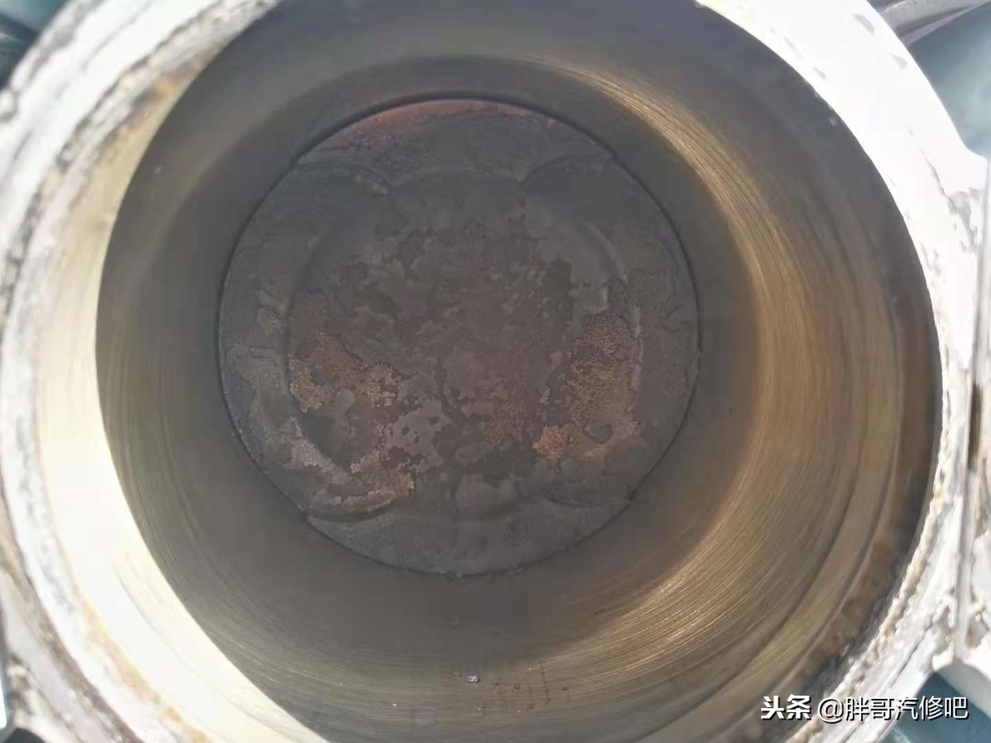 宝马740大修发动机，维修费用惊人，换成油钱胖哥能把车开报废