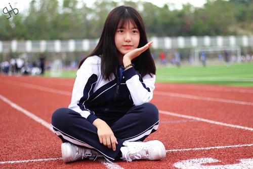 2021高考深圳18校喜报，低进高出，加工能力哪家强？深中、福中？