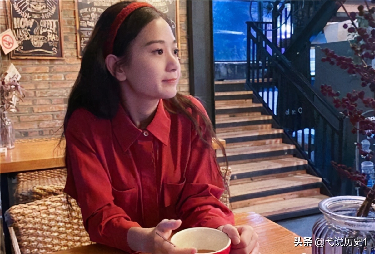 张曼茹的故事200字 _飞翔号