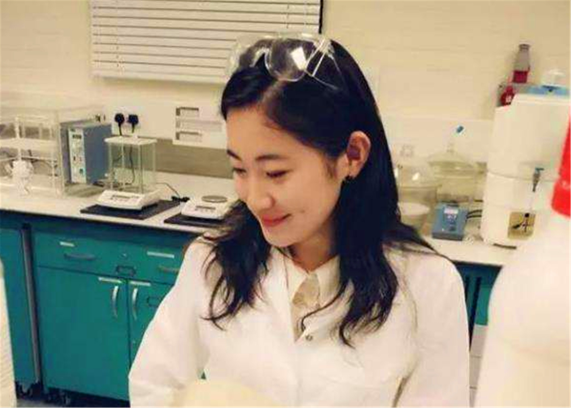 何碧玉：河南女神童，14岁考进清华，毕业留美不愿回国