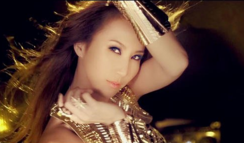 遗腹子被雪藏还一度失声，不认命成天后，36岁嫁豪门却生不出孩子