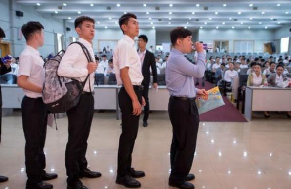 有种公务员叫选调生，部分高校大学生可以报考，考上或许是干部