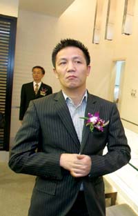 上海首富周正毅：入狱后嫌监狱太热，给整个监狱全都装上空调