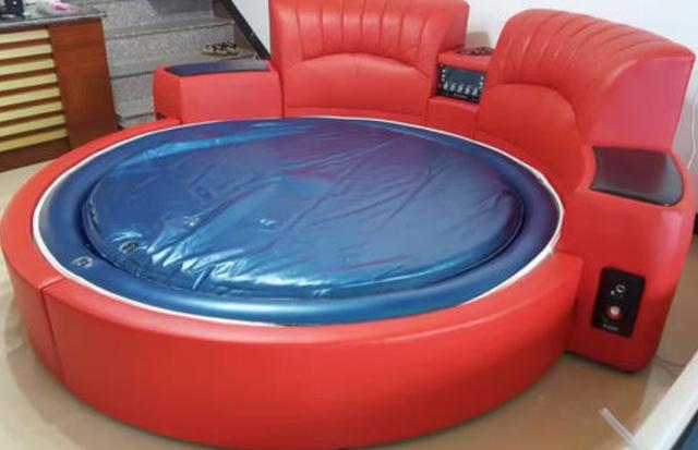 情侣房中的"水床",装的到底是啥液体?很多人不了解