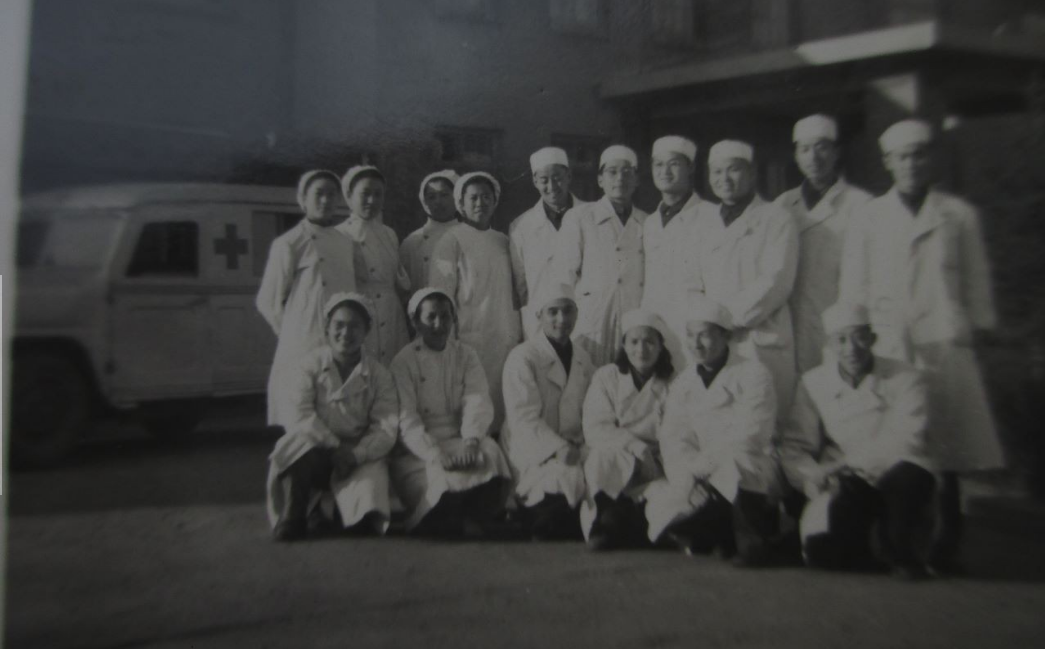 1982年，安阳纱厂医院院花离奇失踪，病人主动扫厕所暴露藏尸点
