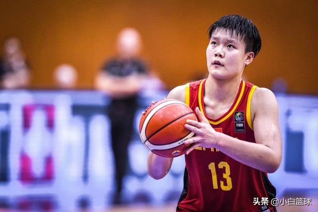 李缘u17世界杯(1.7米超星复苏！12中1后立马9中6，可17岁小将高光才是女篮之幸)