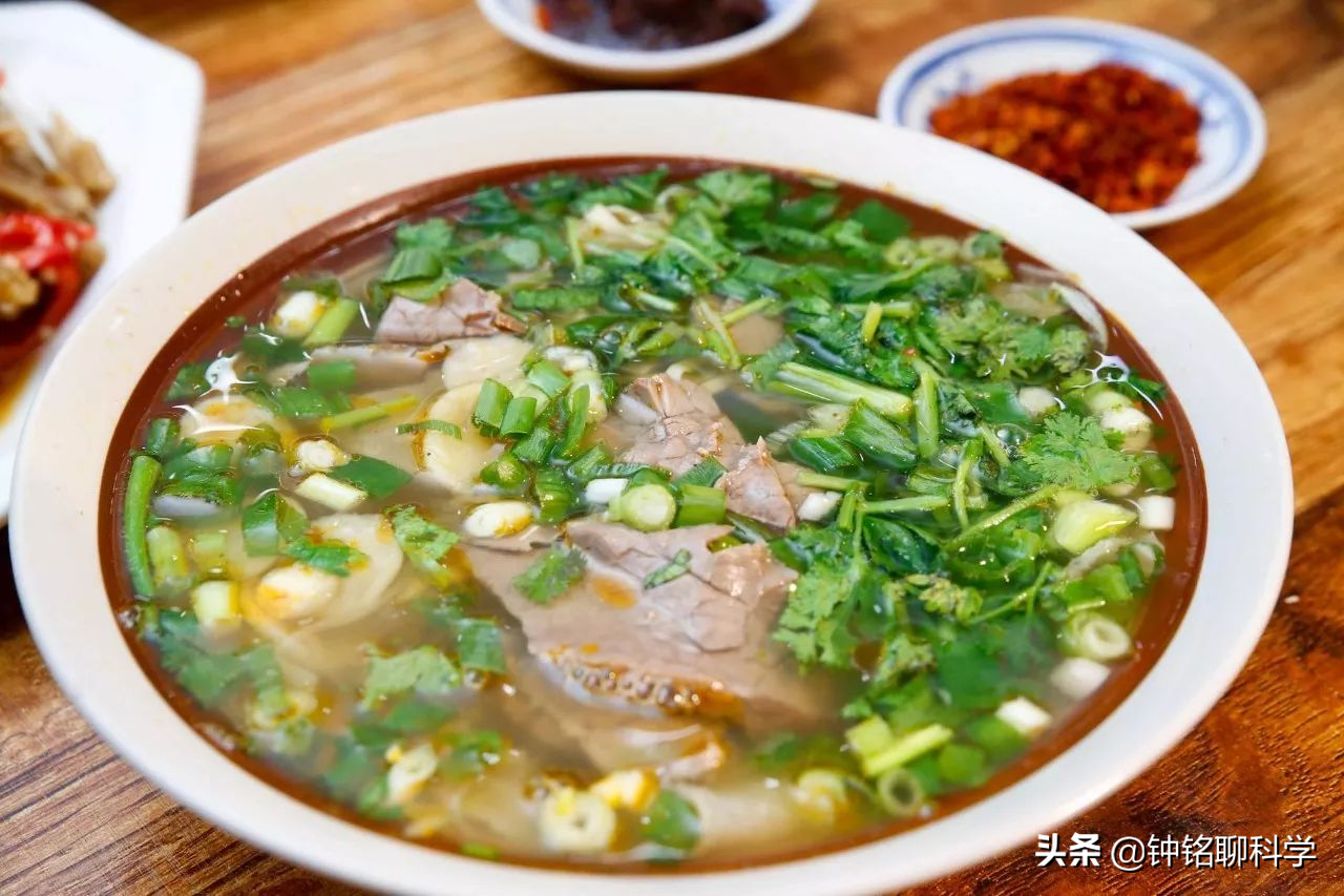 误食添加罂粟壳的食物会上瘾吗？3人吃羊肉米线后被验出吸毒