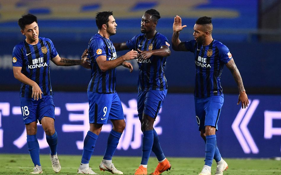 中超球衣左胳膊是什么标志（不止富力！中超有3队新赛季主场球衣被曝光：这队主色调延续传统）