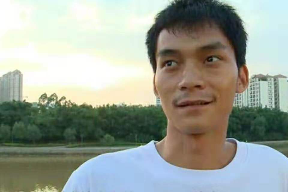 高考“钉子户”唐尚珺，被广西大学录取，却再次选择复读？