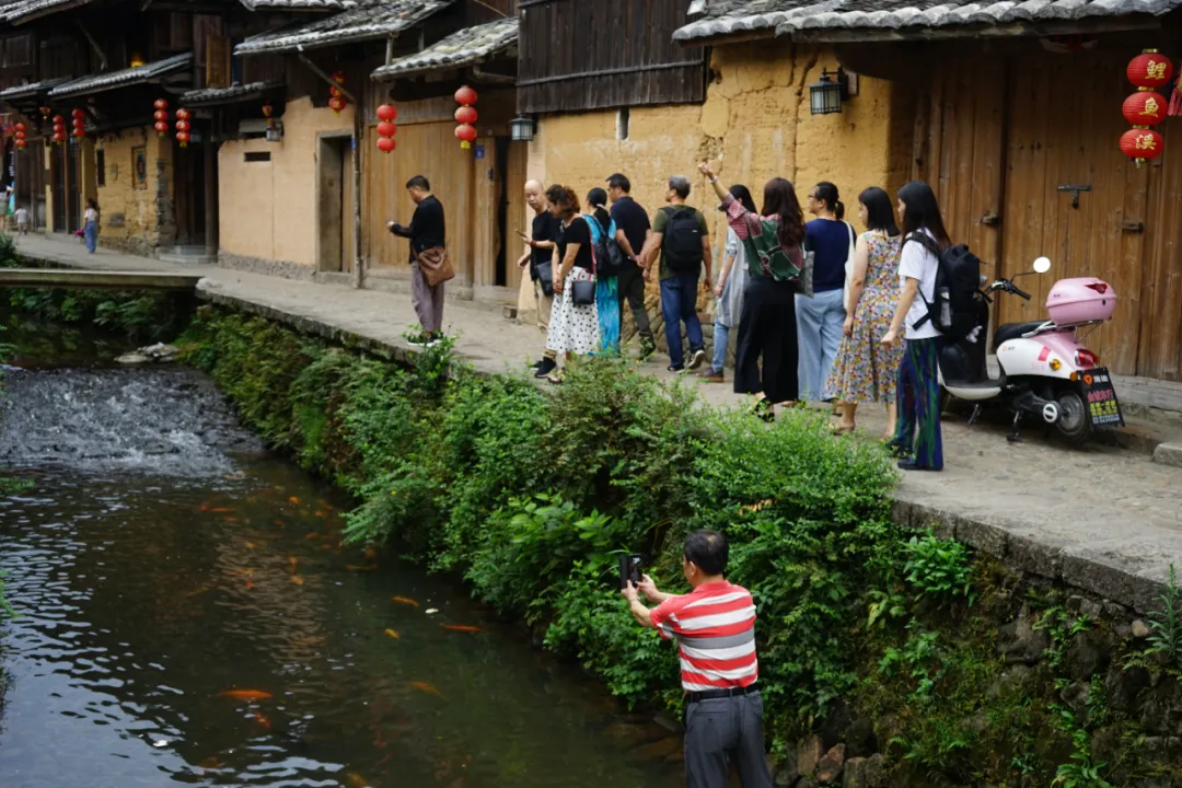 「云中周宁」厦门大学艺术学院美术系周宁写生作品展