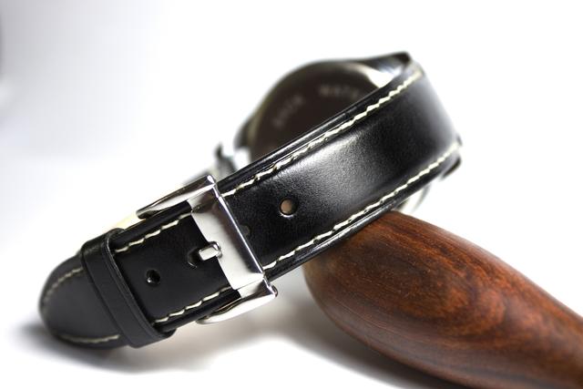 手工皮具基础班：工艺、工具、皮料、版型我们应该从哪开始学习