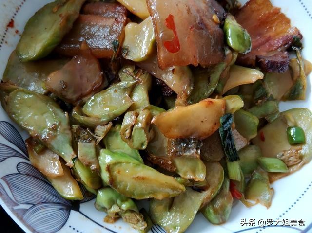 人间至味是清欢，又闻家乡榨菜香