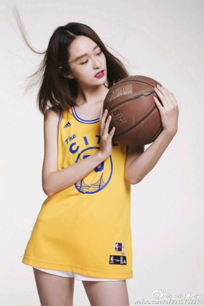 腾讯nba女主播小七个人简历(最美女库蜜——篮球小七来了！)