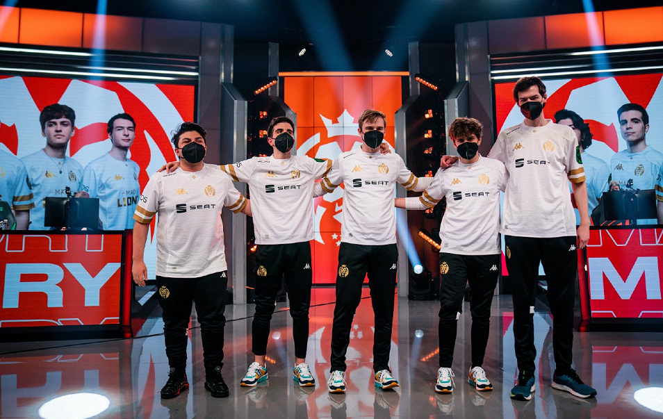 三大赛区均出炉（全球共有五支队伍锁定S赛！三大赛区均出炉，唯独LPL难分难解？）