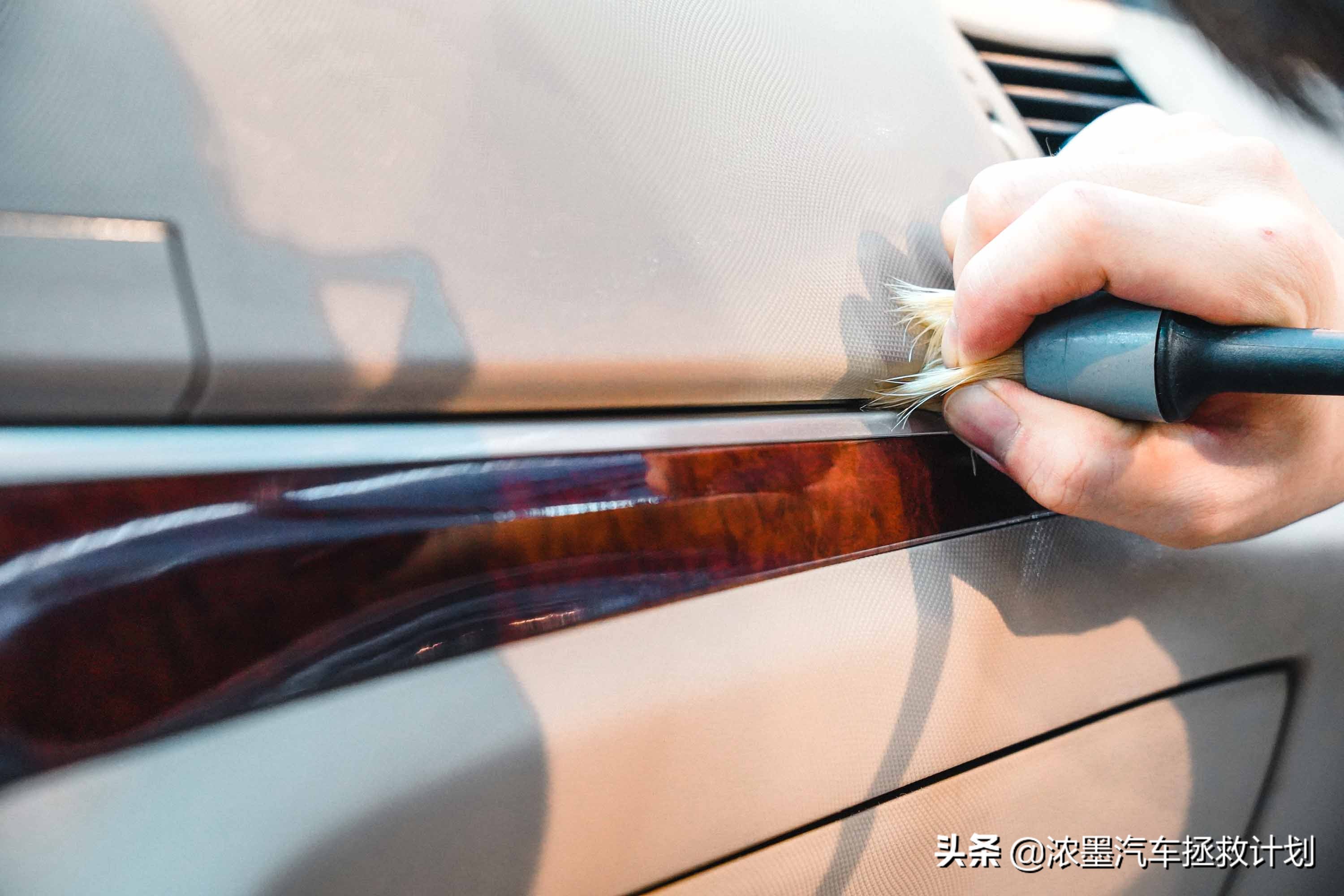 「逆转时光」整备一台经典的丰田普瑞维亚，唯有热爱可抵岁月绵长