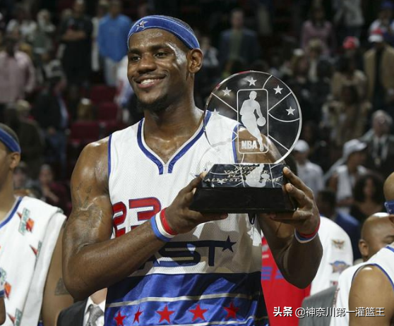 2006NBA全明星赛（2006年全明星，西部全队给麦迪喂球，MVP为何却被詹姆斯夺走了？）