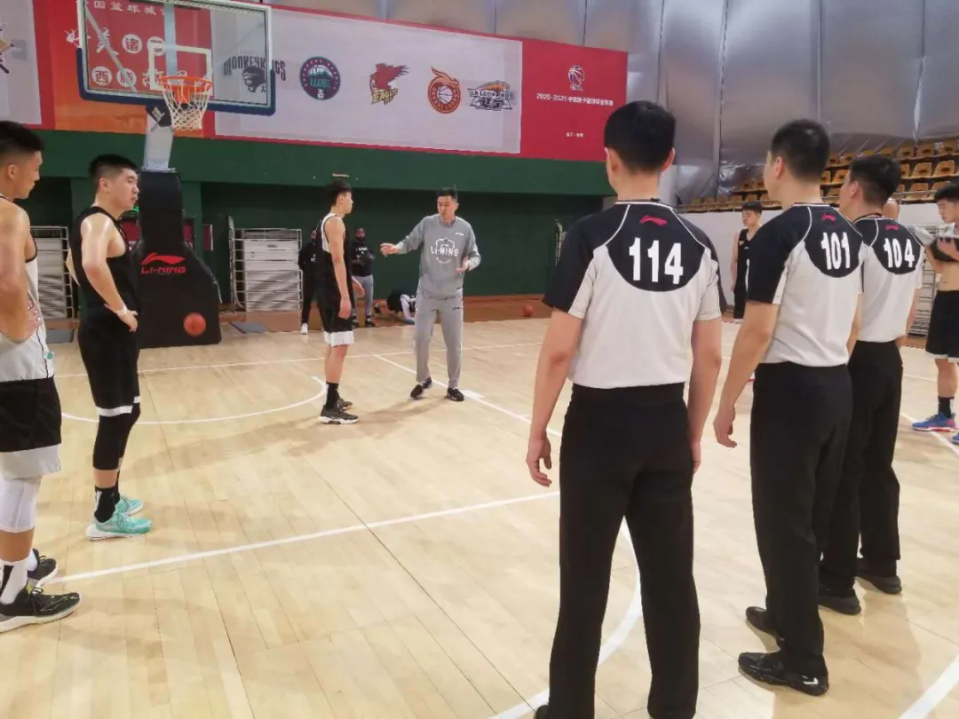 cba的扣篮为什么没力度（CBA扣篮大赛比NBA还精彩 何时恢复主客场？高层给出答案）