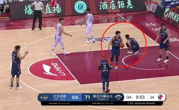 nba复赛哪些人受伤了(揪心，CBA复赛首现重伤！小将疑遭杜兰特式跟腱伤，被担架抬出场)