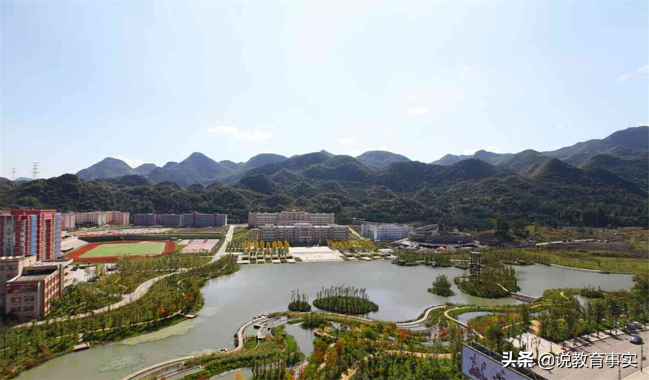 刚达本科线就可报考的三所大学，就业率很高，适合普通学生