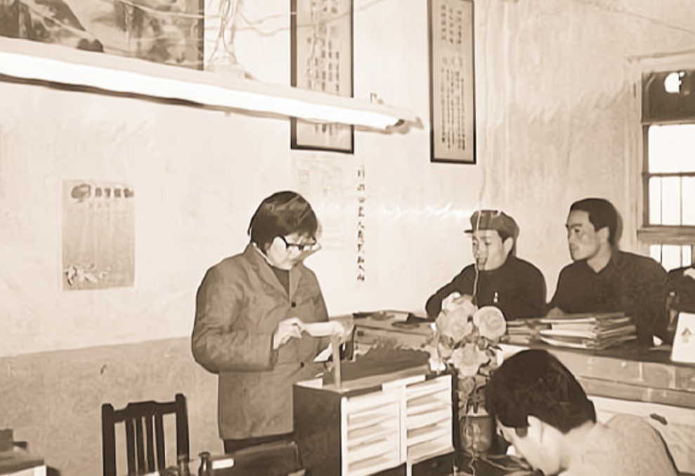 1963年，河北女会计携巨款神秘失踪，21年后从水泥地中挖出尸骨