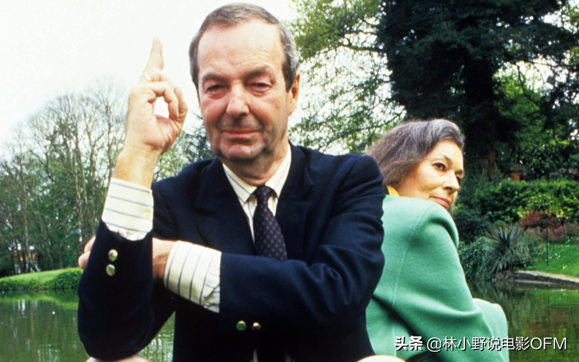 《阳光下的罪恶》女主角是邦女郎，男配是“查泰莱夫人的情人”