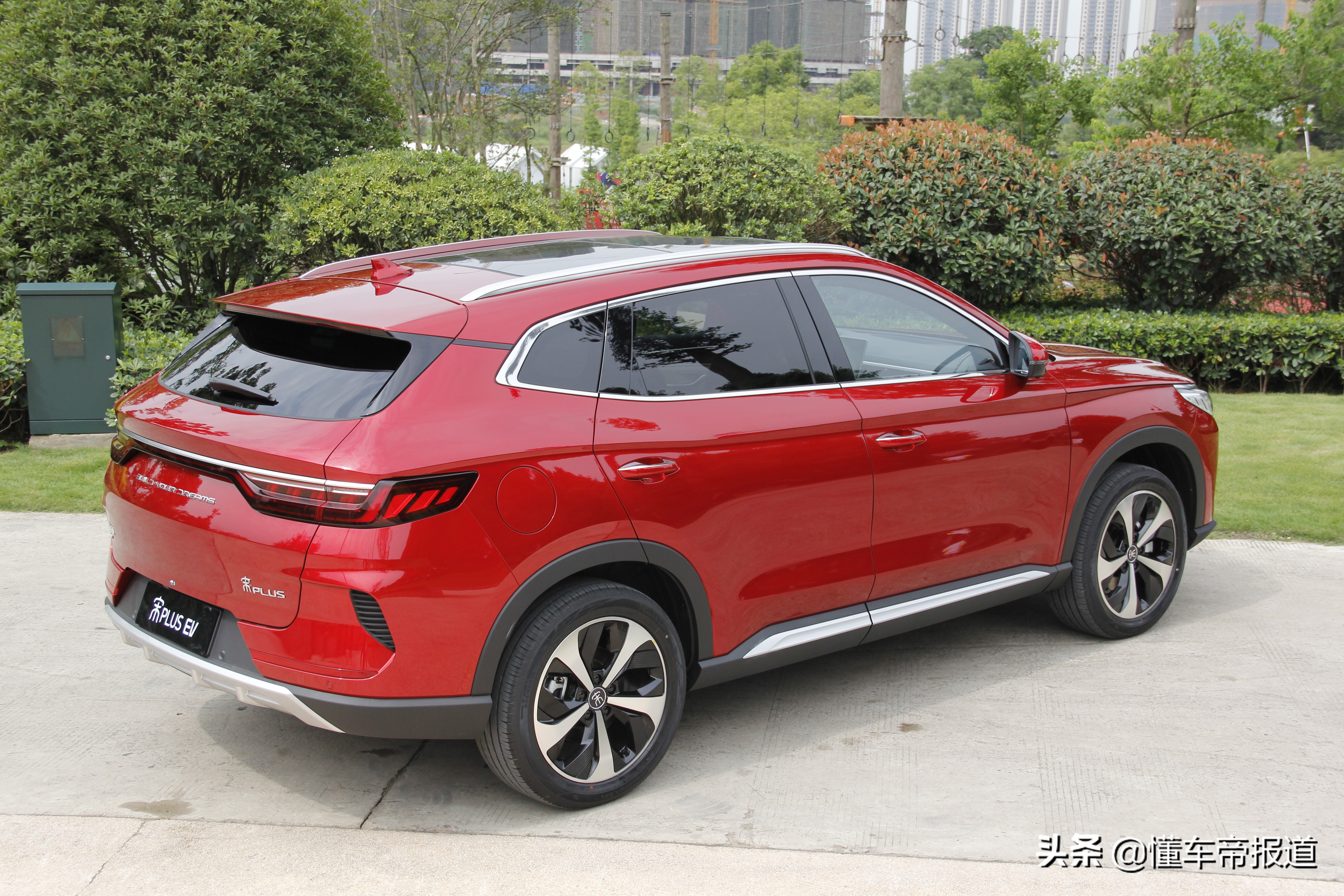 新车｜采用刀片电池，两款车型，比亚迪四款纯电动车同时上市
