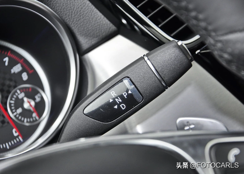 奔驰GLE450 AMG实拍，老款确实霸气许多，售价105.8万