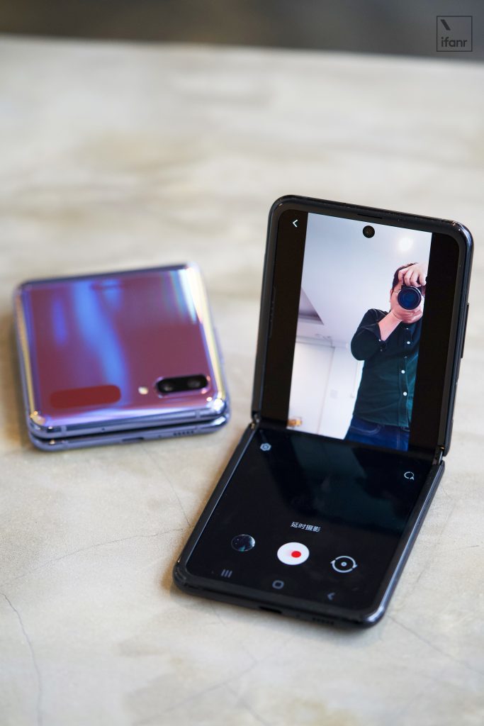 三星 Galaxy Z Flip 評測：不算完美，但市場需要這樣的手機