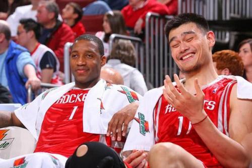 麦蒂为什么进nba(麦迪谈到跳过大学进入NBA的原因，是阿迪造就了这一切)