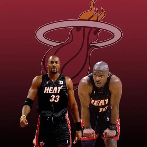 98篮球网nba直播吧（NBA纪实连载27：98年带领内忧外患的公牛三连冠，乔丹彻底封神上卷）