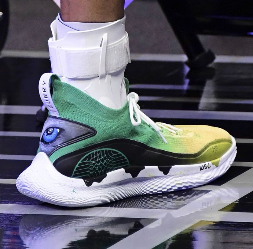 nba穿李宁鞋的球员有哪些（NBA球员上脚：詹姆斯2双签名鞋，巴特勒穿李宁驭帅14？）