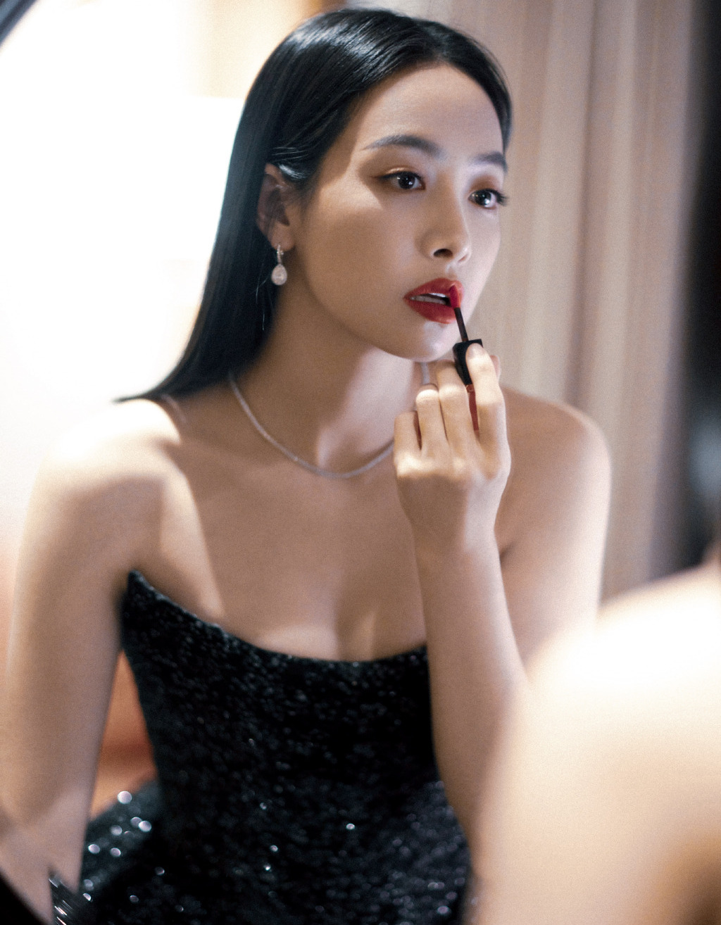 宋茜给权志龙献花是怎么一回事那是090911那期的音乐银行权志龙