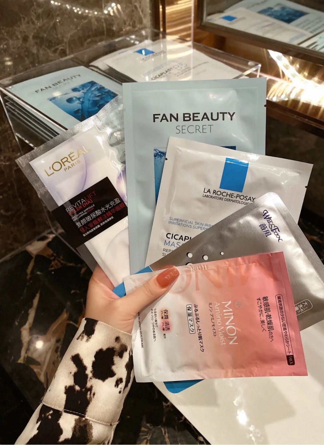 粉底液卡粉浮粉的原因是什么？简单3步，拥有服帖、干净的底妆