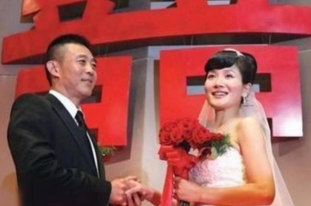 5位抛弃糟糠之妻的明星，其实并不全是他们的错