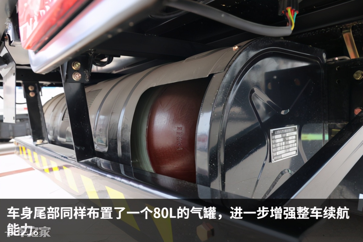 油气两用还带奔驰大屏！轿卡之王锐航X1升级改款震撼上市