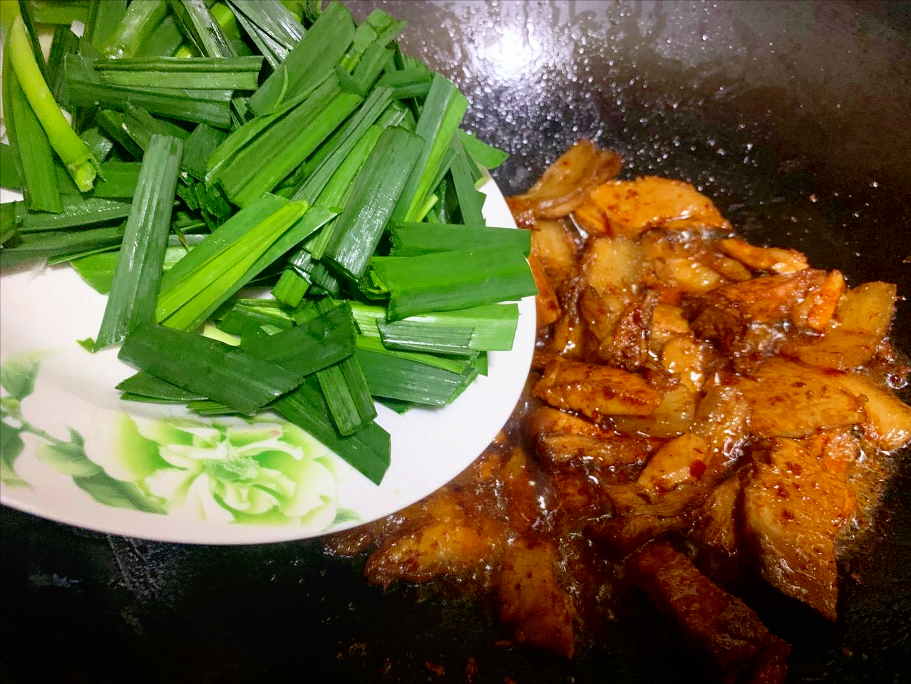 四川回鍋肉的正宗做法，牢記3個關鍵步驟，濃香可口，太費米飯了