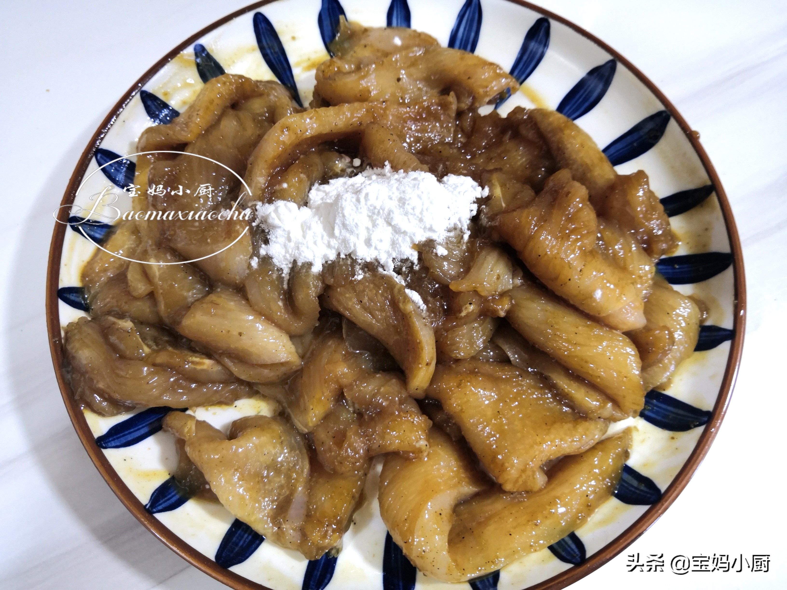 减脂要吃鸡胸肉，我就服这做法，无油也不柴，吃起来嫩香嫩香的