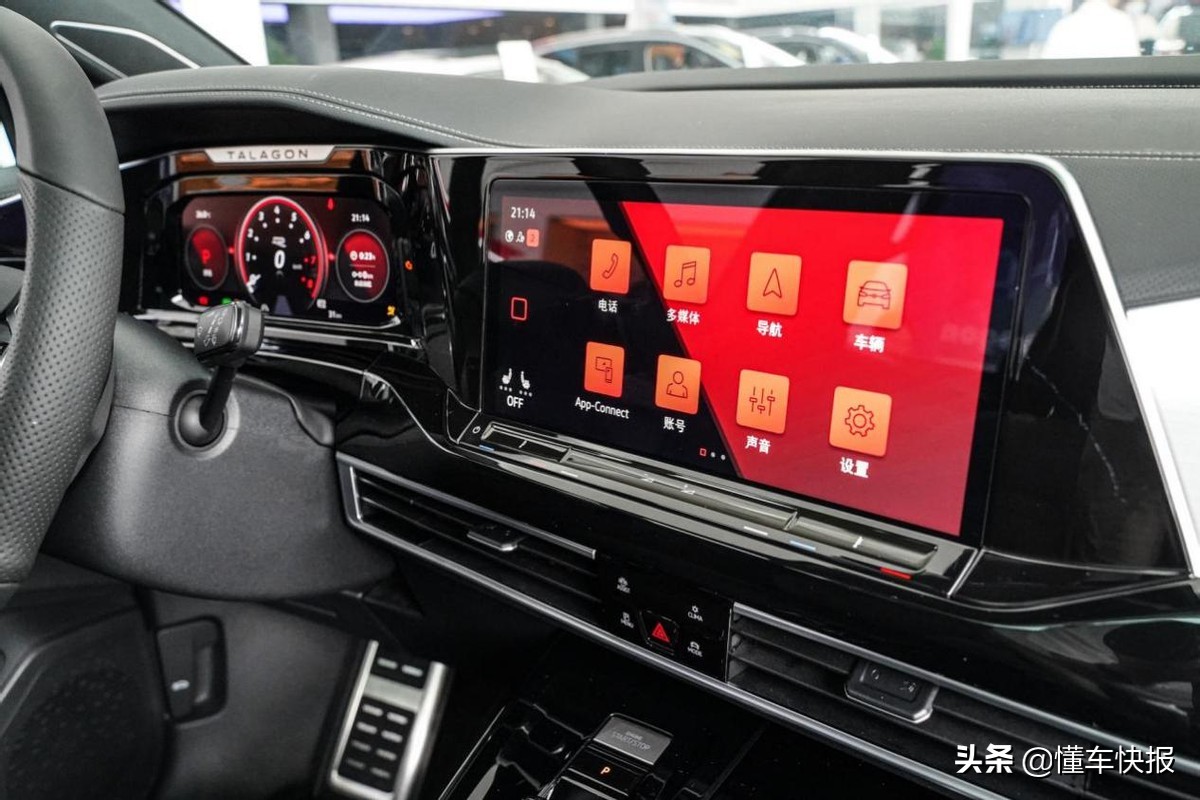 尺寸够大、配置具备豪华感，到店探访大众全新SUV揽境