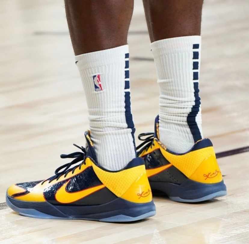 kobe12(NBA球员上脚：超多Kobe5个人配色，塔克浓眉德罗赞都有)